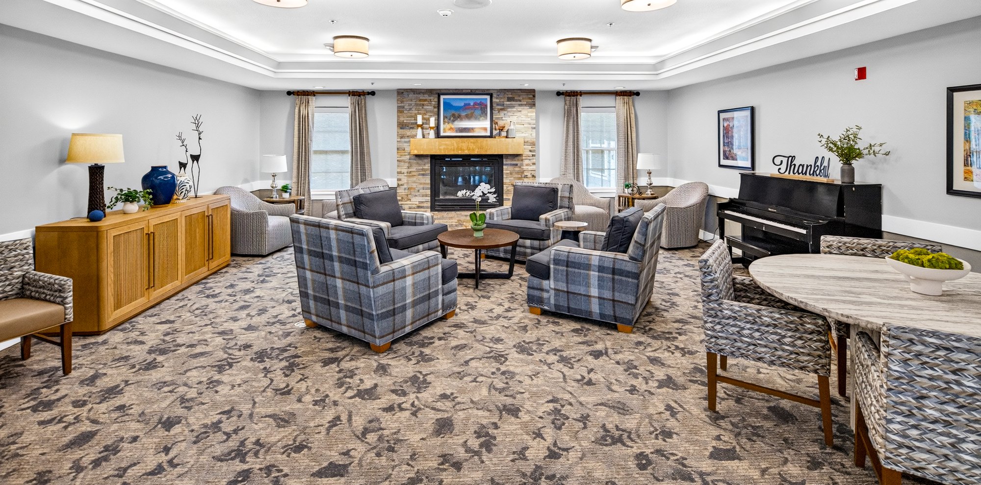 El Camino-Condor-Living Room 1