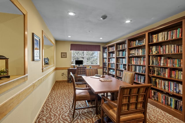 Rivaria-El-Camino-Interior Common Area-016