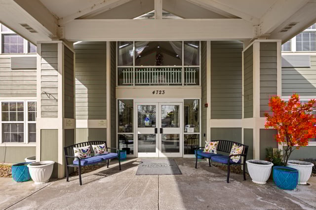 Rivaria-El-Camino-Outdoor Common Area-0031